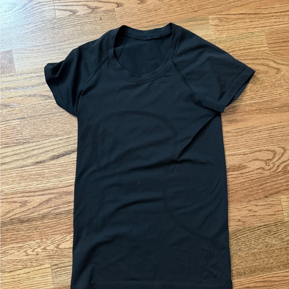 Lululemon swiftly tech t-shirt